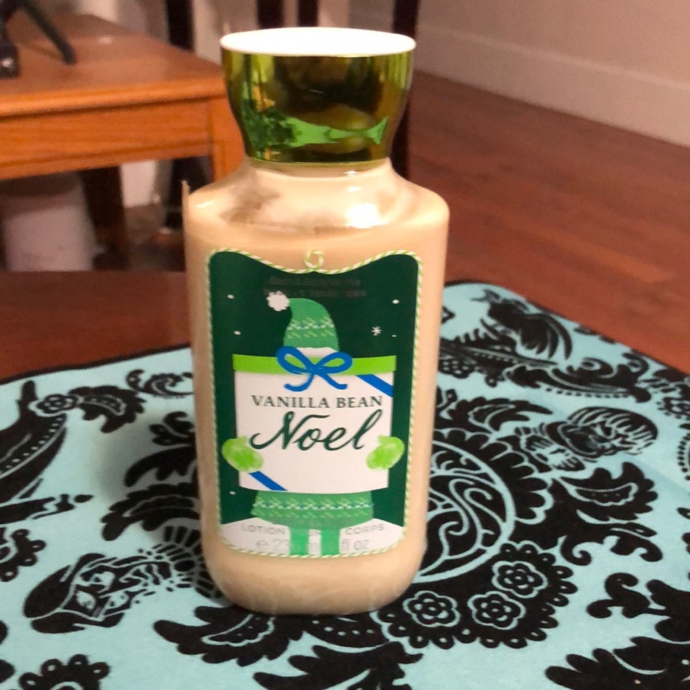 Bath and Body Works Vanilla Bean Noel body lotion